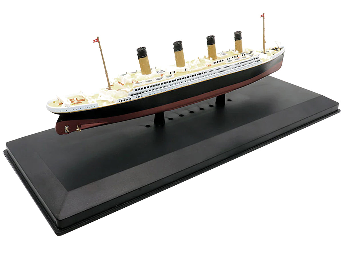 RMS Titanic Passenger Ship 1/1250 Diecast Model