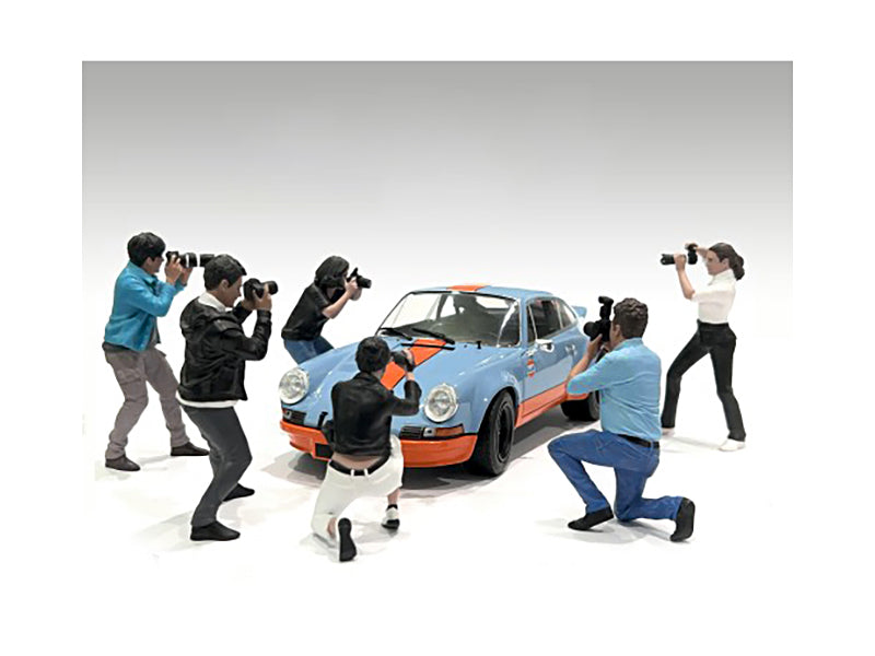 "Photographers" 6 piece Figure Set for 1/18 Scale Models