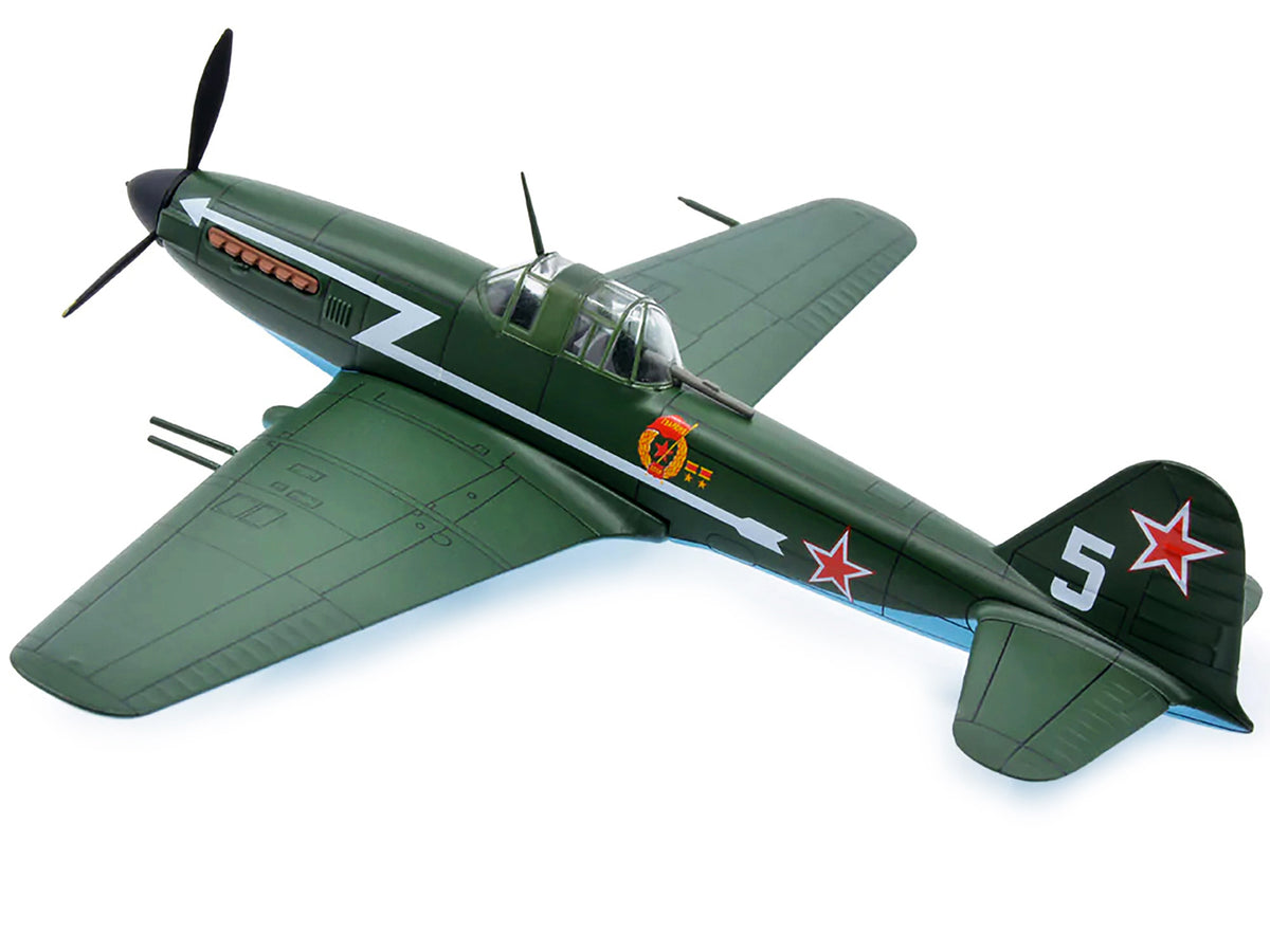 Ilyushin IL-10 Ground Attack Aircraft (USSR 1944) 1/72 Diecast Model