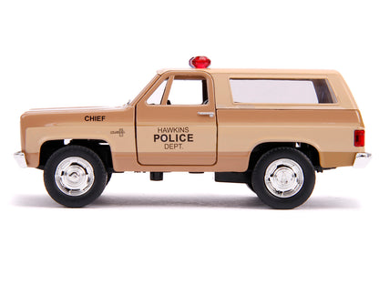 Hopper's Chevrolet Blazer "Hawkins Police Dept." "Stranger Things" (2016) TV Series "Hollywood Rides" 1/32 Diecast Model Car
