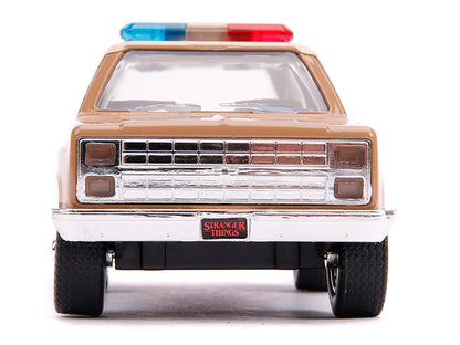 Hopper's Chevrolet Blazer "Hawkins Police Dept." "Stranger Things" (2016) TV Series "Hollywood Rides" 1/32 Diecast Model Car