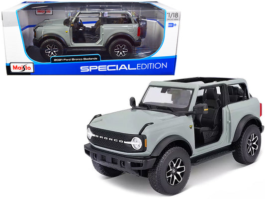 2021 Ford Bronco Badlands Light Gray "Special Edition" 1/18 Diecast Model Car