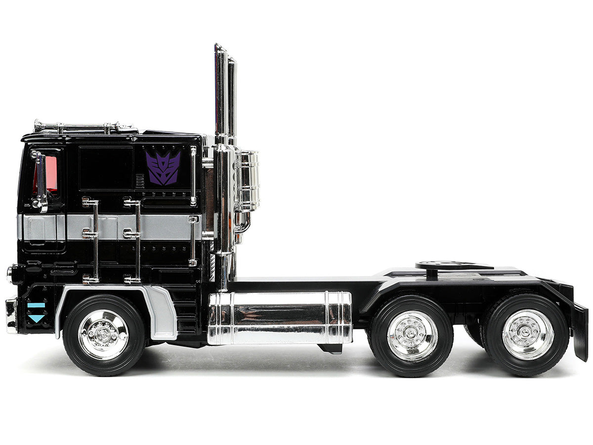 Decepticon Nemesis Prime with Robot on Chassis "Transformers" TV Series "Hollywood Rides" Series 1/24 Diecast Model
