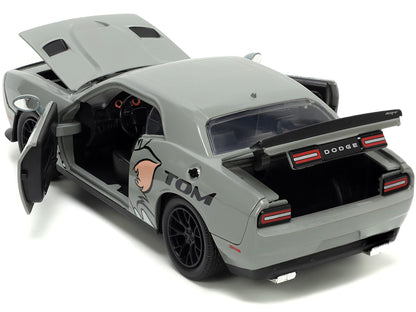 2015 Dodge Challenger Hellcat Gray with "Tom" Graphics and Jerry Diecast Figure "Tom and Jerry" "Hollywood Rides" Series 1/24 Diecast Model Car