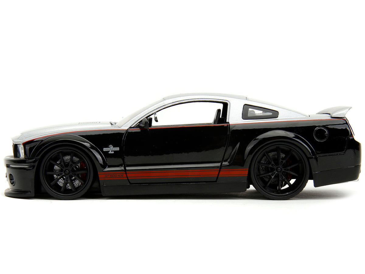 2008 Ford Shelby Mustang GT-500KR Silver and Black with Red Stripes "Bigtime Muscle" Series 1/24 Diecast Model Car