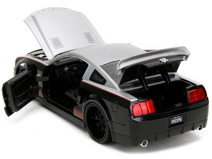 2008 Ford Shelby Mustang GT-500KR Silver and Black with Red Stripes "Bigtime Muscle" Series 1/24 Diecast Model Car