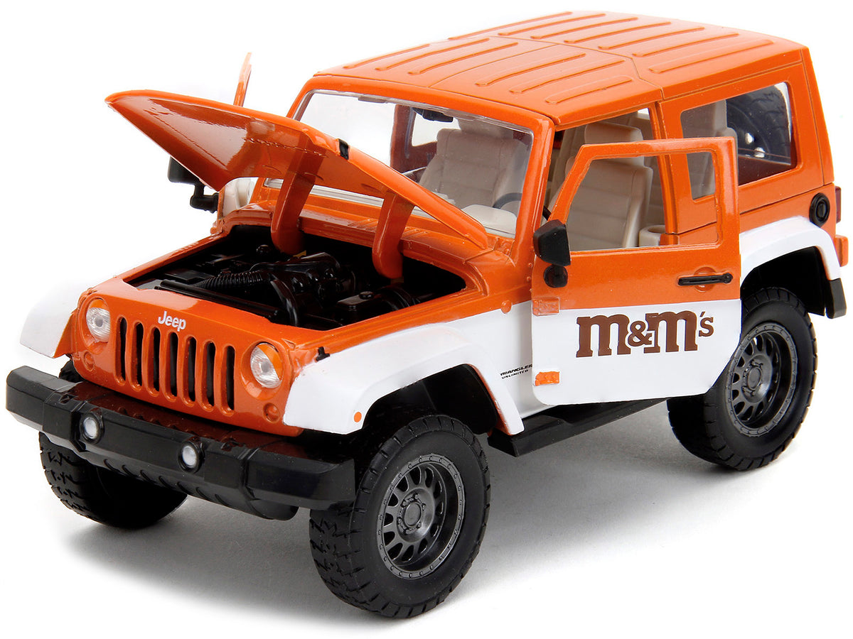 2007 Jeep Wrangler Orange Metallic and White and Orange M&M Diecast Figure "M&M's" "Hollywood Rides" Series 1/24 Diecast Model Car