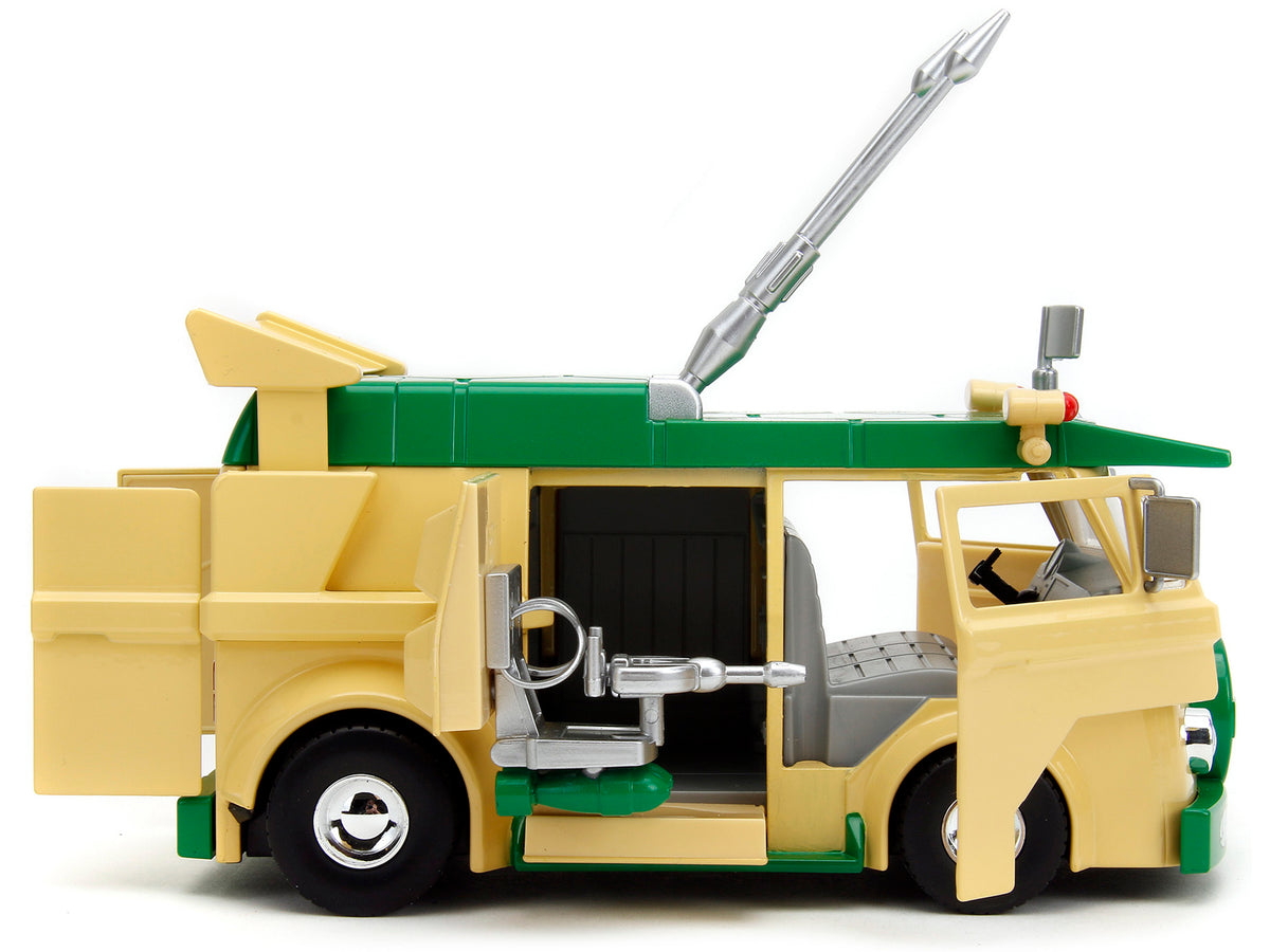 Party Wagon Green and Beige and Donatello Diecast Figure "Teenage Mutant Ninja Turtles" "Hollywood Rides" Series Diecast Model