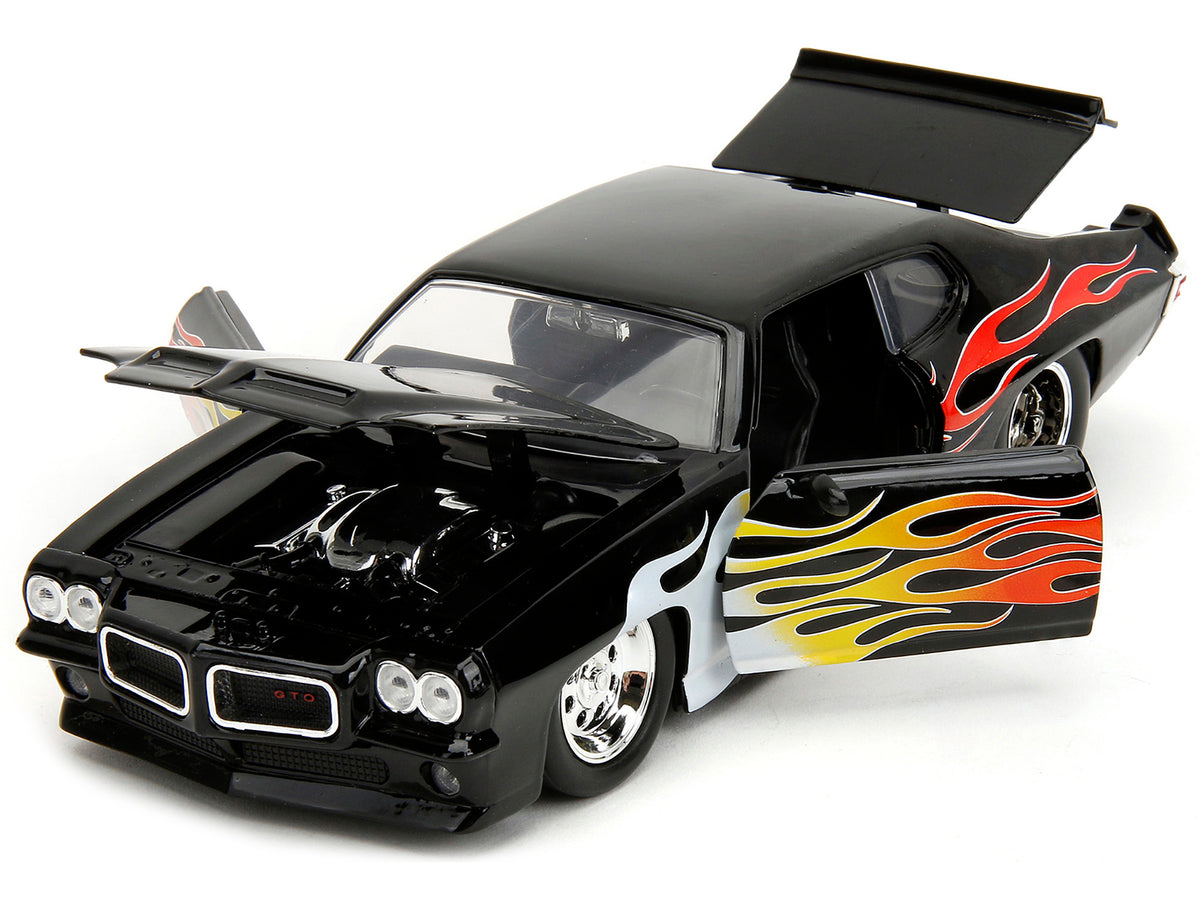 1971 Pontiac GTO Black with Flame Graphics "Bigtime Muscle" Series 1/24 Diecast Model Car