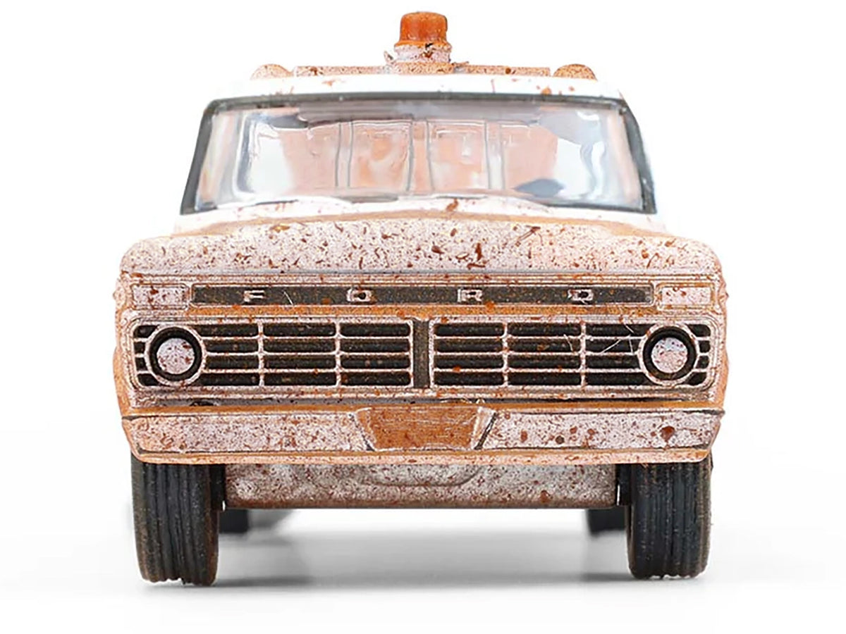 1973 Ford F-100 Tow Truck White (Weathered) "Blue Collar Collection" Series 14 1/64 Diecast Model Car