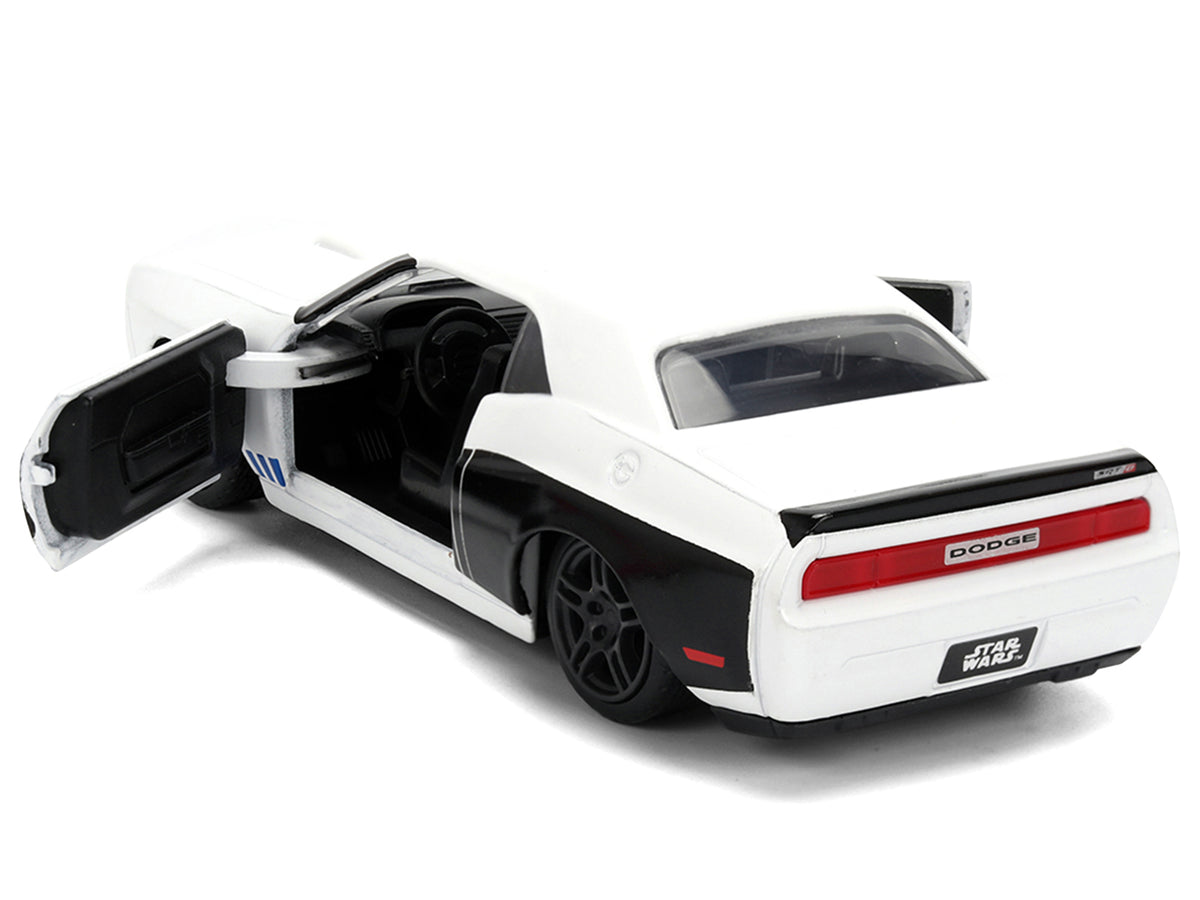 2012 Dodge Challenger SRT8 "Stormtrooper" Livery White with Graphics "Star Wars" Franchise "Hollywood Rides" Series 1/32 Diecast Model Car