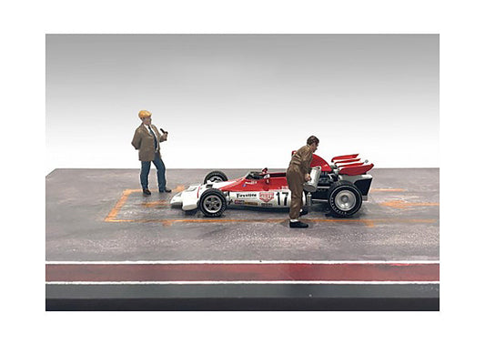 "Race Day" Two Diecast Figures Set 4 for 1/43 Scale Models