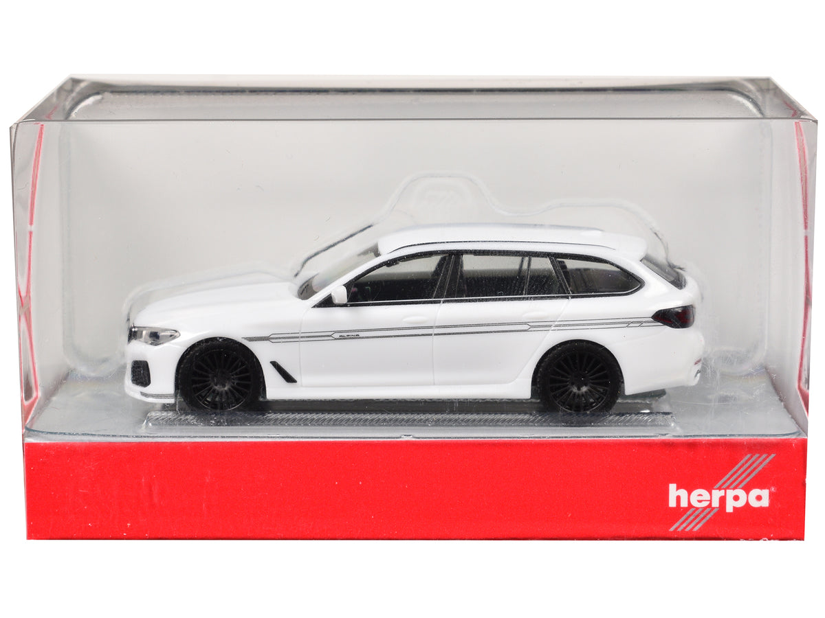 BMW Alpina B5 Touring White 1/87 (HO) Plastic Model Car
