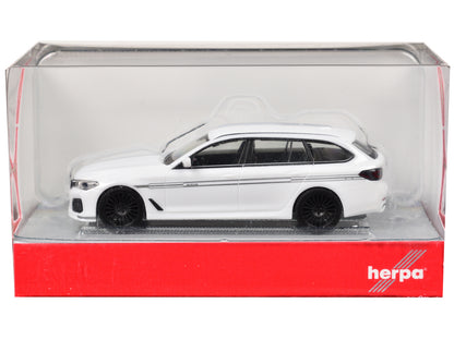 BMW Alpina B5 Touring White 1/87 (HO) Plastic Model Car