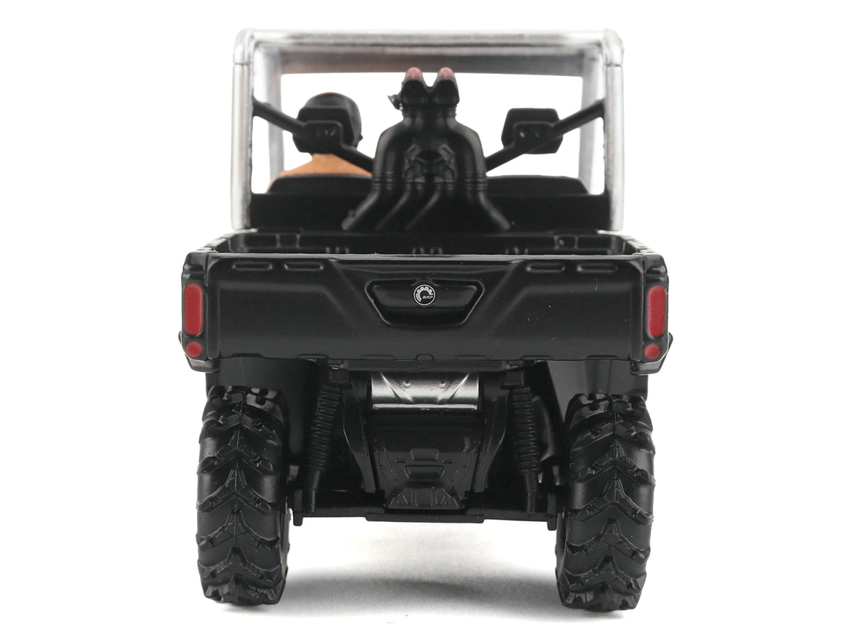 Can-Am Defender XMR Silver Metallic and Black with Driver Figure 1/32 Diecast Model