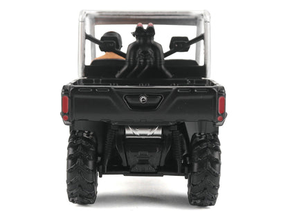 Can-Am Defender XMR Silver Metallic and Black with Driver Figure 1/32 Diecast Model