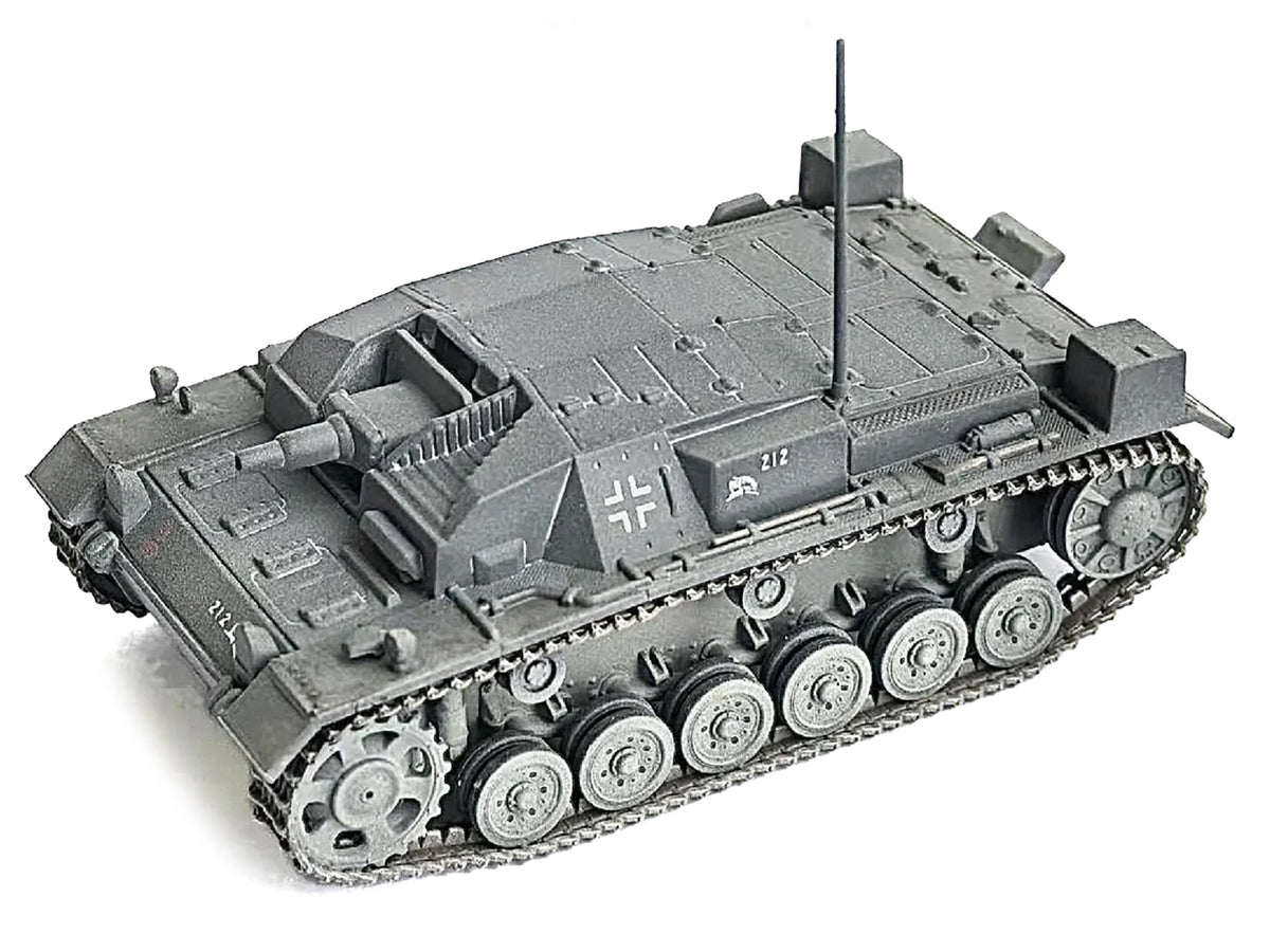 Germany StuG. III Ausf.B Tank "StuG.Abt. 226 Eastern Front" (1941) German Army "NEO Dragon Armor" Series 1/72 Plastic Model