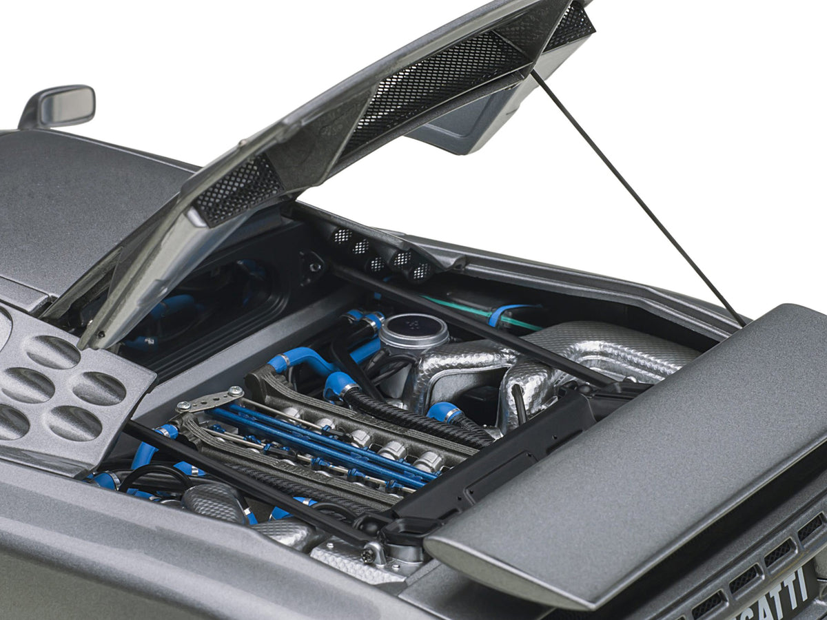 Bugatti EB110 SS Super Sport Grigio Metalizzatto Silver Metallic with Silver Wheels 1/18 Model Car