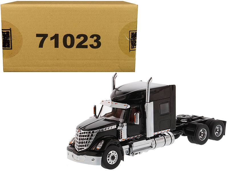 International LoneStar Sleeper Cab Truck Tractor Black 1/50 Diecast Model