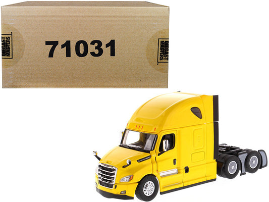 Freightliner New Cascadia Sleeper Cab Truck Tractor Yellow 1/50 Diecast Model