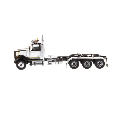 Western Star 4900 SF Tridem Day Cab Truck Tractor Black "Transport Series" 1/50 Diecast Model