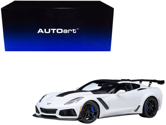 2019 Chevrolet Corvette C7 ZR1 Arctic White with Carbon Top 1/18 Model Car