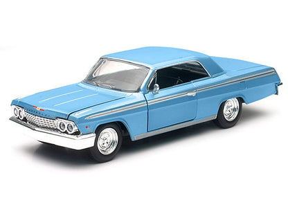 1962 Chevrolet Impala SS Blue 1/25 Diecast Model Car