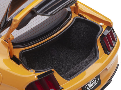 Ford Mustang Shelby GT-350R Orange Fury Metallic 1/18 Model Car