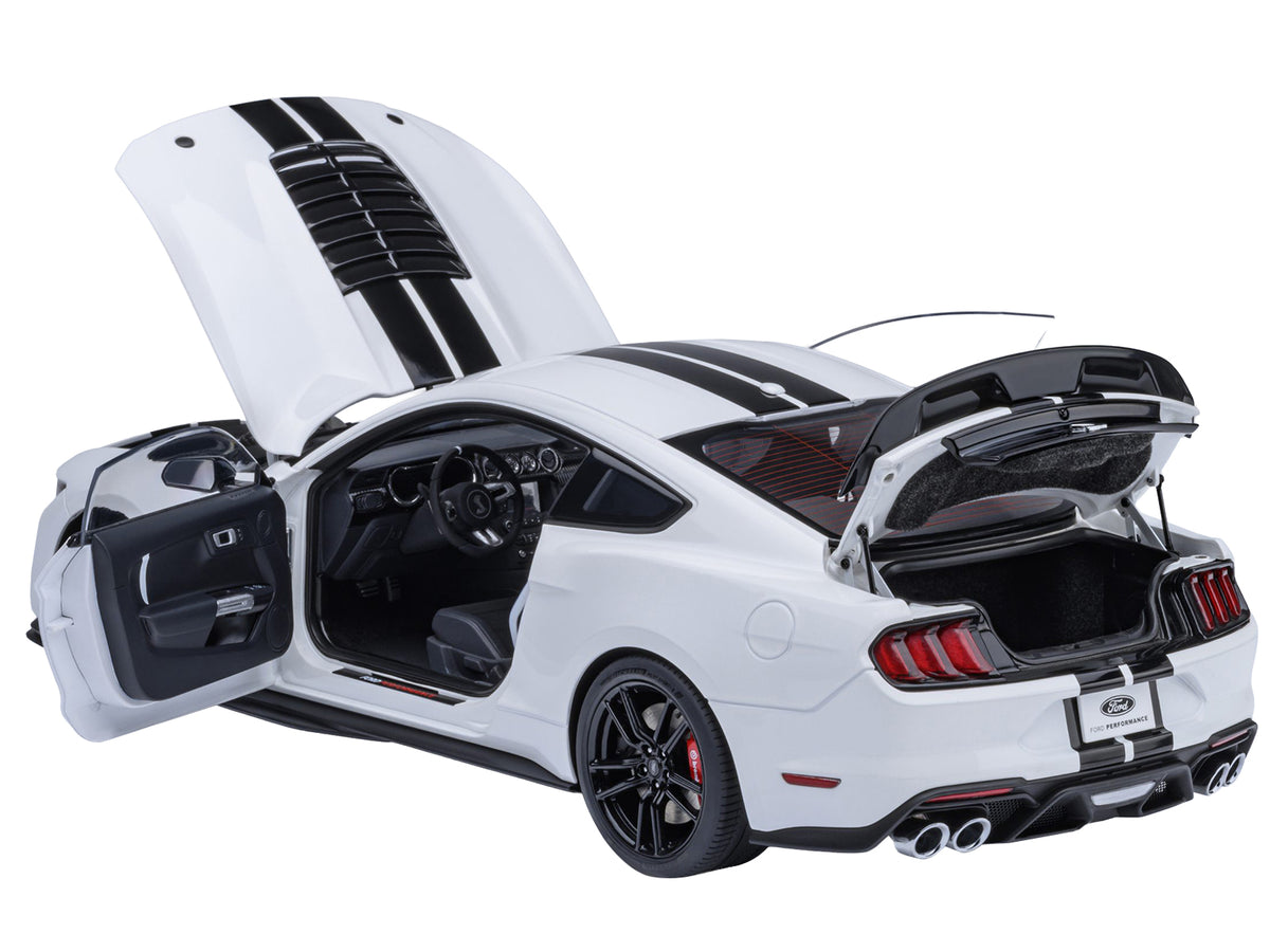 Ford Mustang Shelby GT500 Oxford White with Black Stripes 1/18 Model Car