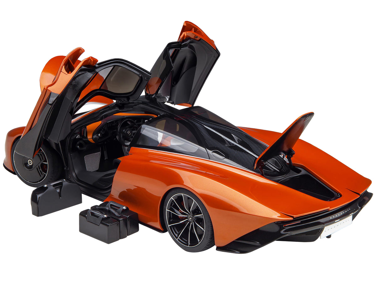 McLaren Speedtail Volcano Orange Metallic with Black Top and Suitcase Accessories 1/18 Model Car