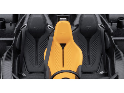 McLaren Speedtail Supernova Silver Metallic with Black Top and Suitcase Accessories 1/18 Model Car