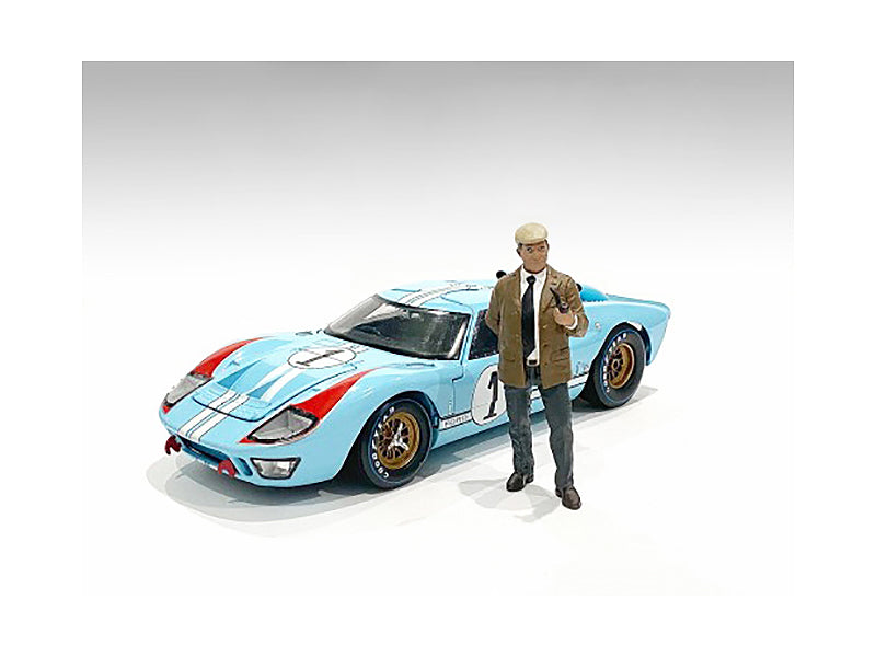 "Race Day 2" Figurine III for 1/24 Scale Models