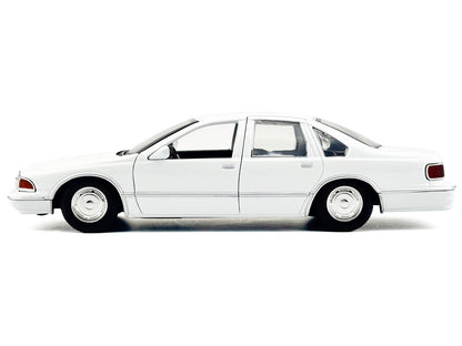 1993 Chevrolet Caprice Police Car Unmarked White "Custom Builder's Kit" Series 1/24 Diecast Model Car