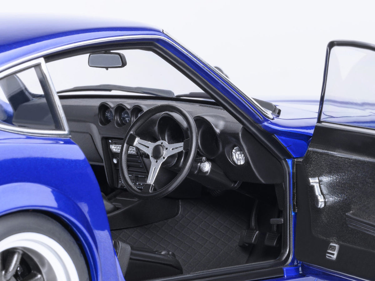 Nissan Fairlady Z RHD (Right Hand Drive) "Akuma No Z" Blue Metallic "Wangan Midnight - Comic #1 Version" Manga 1/18 Model Car
