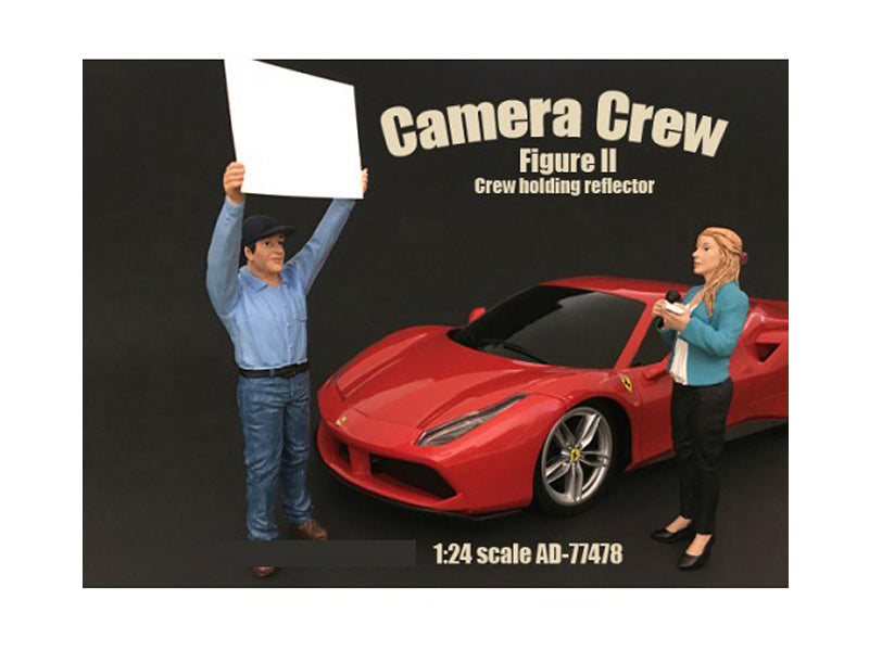 Camera Crew Figure II "Crew Holding Reflector" For 1:24 Scale Models