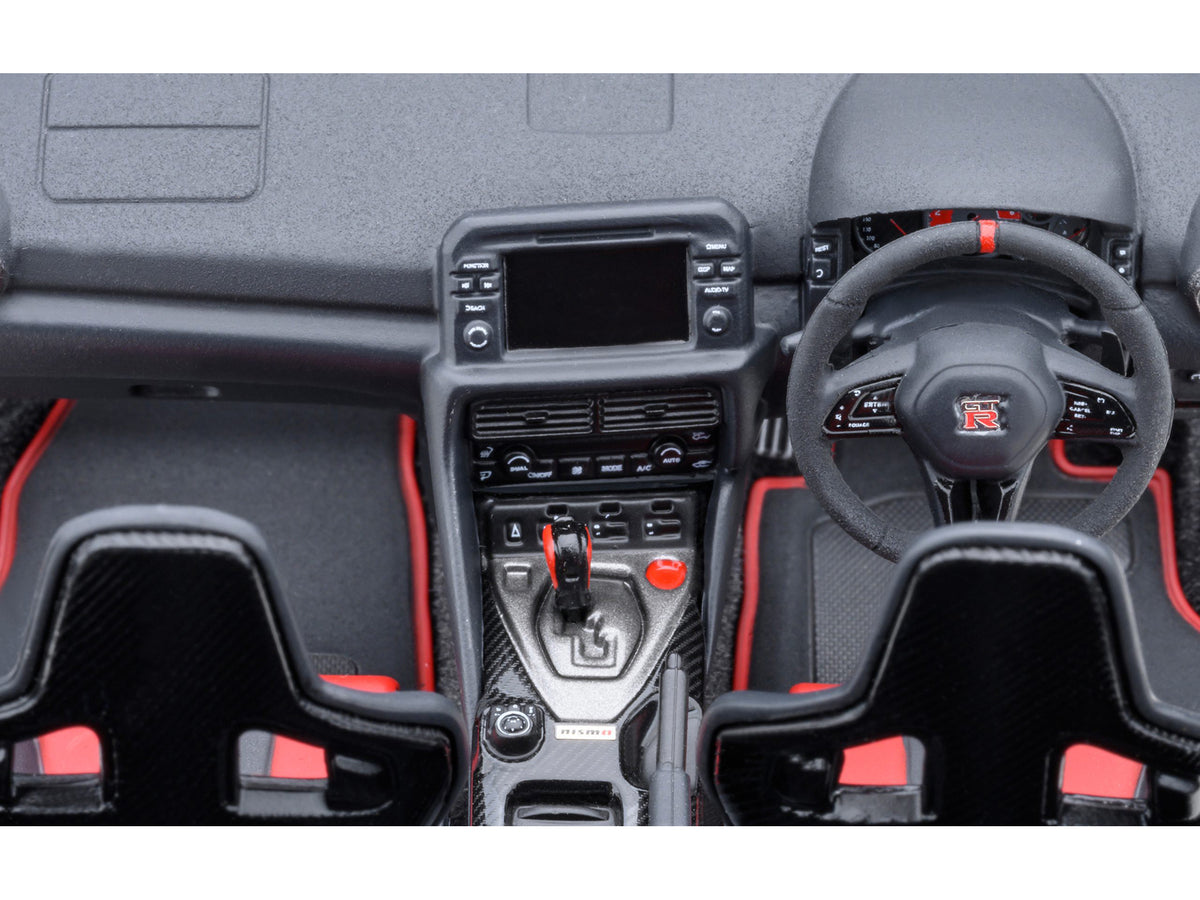 2022 Nissan GT-R (R35) Nismo Special Edition RHD (Right Hand Drive) Vibrant Red with Carbon Hood and Top 1/18 Model Car