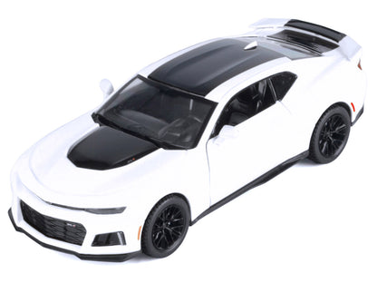 2017 Chevrolet Camaro ZL1 White 1/24 Diecast Model Car