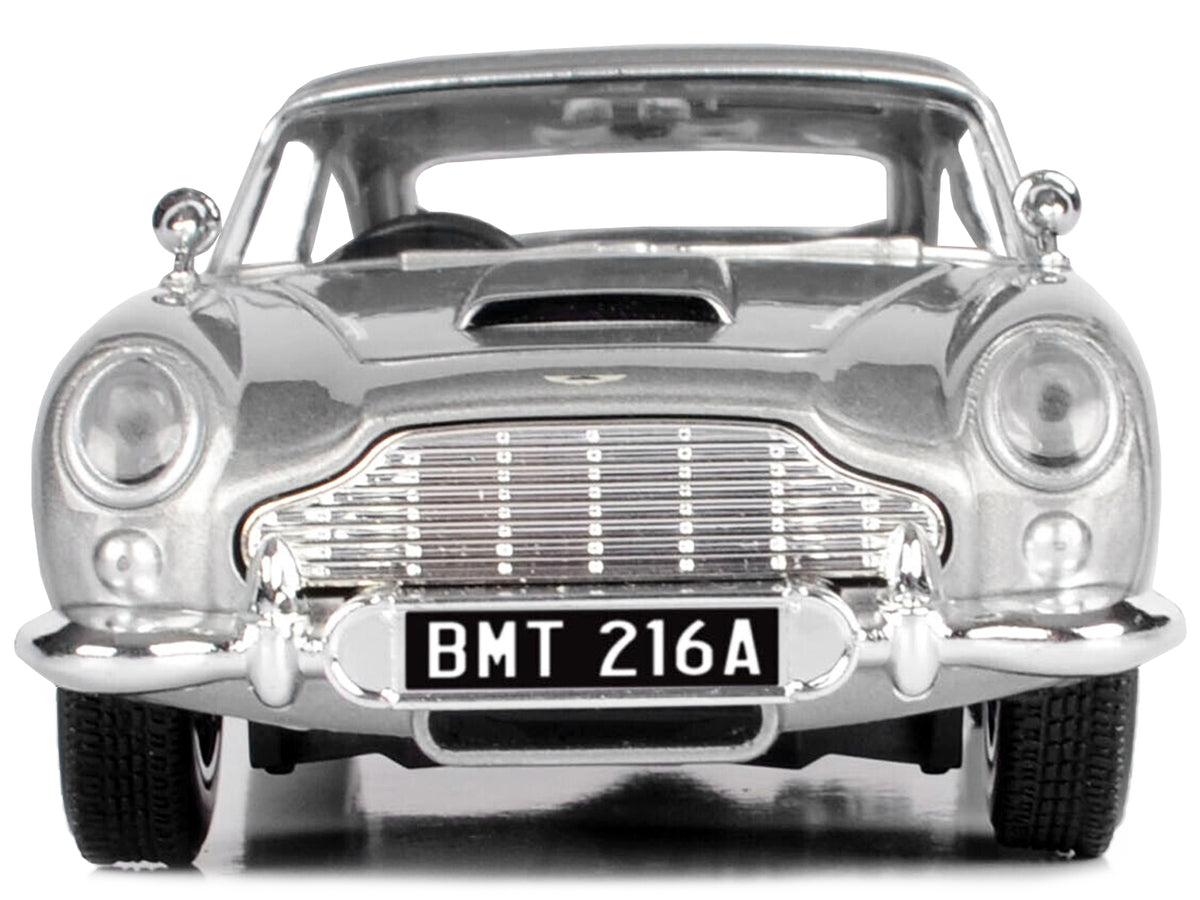 Aston Martin DB5 RHD (Right Hand Drive) Silver Metallic James Bond 007 "Goldfinger" (1964) Movie "James Bond Collection" Series 1/24 Diecast Model Car