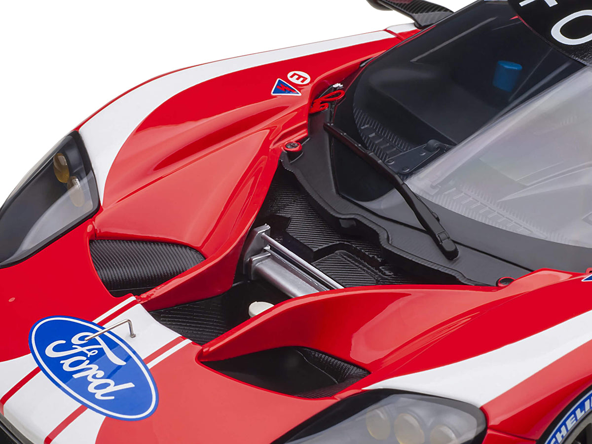 Ford GT #67 Harry Tincknell - Andy Priaulx - Jonathan Bomarito 24H of Le Mans (2019) 1/18 Model Car