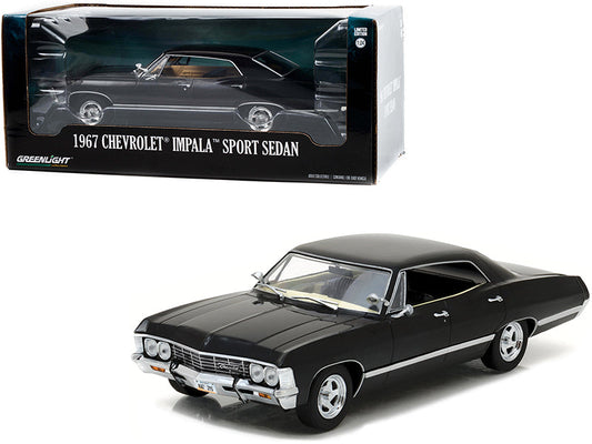 1967 Chevrolet Impala Sport Sedan Tuxedo Black 1/24 Diecast Model Car