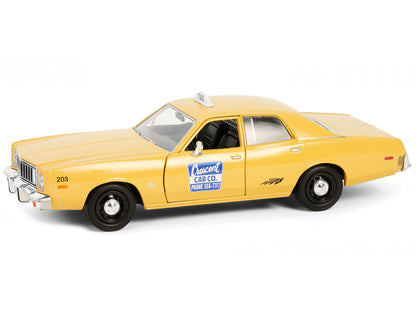 1975 Plymouth Fury Taxi "Crescent Cab Co." Yellow "Poltergeist" (1982) Movie "Hollywood" Series 20 1/24 Diecast Model Car