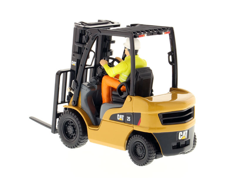 CAT Caterpillar DP25N DP/GP15-35N Range Lift Truck with Operator "Core Classics Series" 1/25 Diecast Model