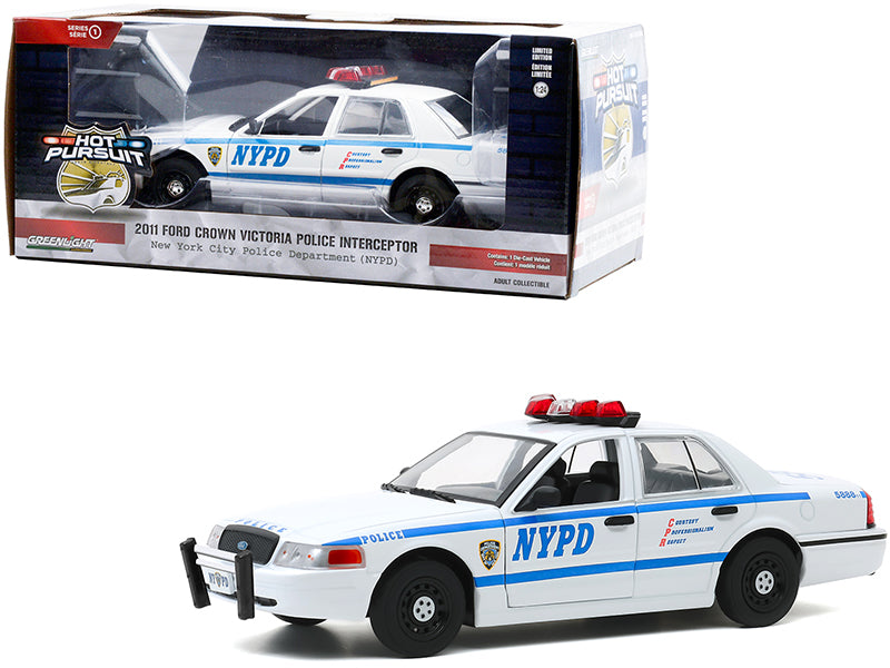 2011 Ford Crown Victoria Police Interceptor "New York City Police Department" (NYPD) White "Hot Pursuit" Series 1/24 Diecast Model Car