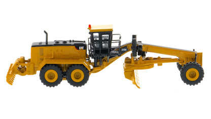 CAT Caterpillar 24M Motor Grader "Elite Series" 1/125 Diecast Model