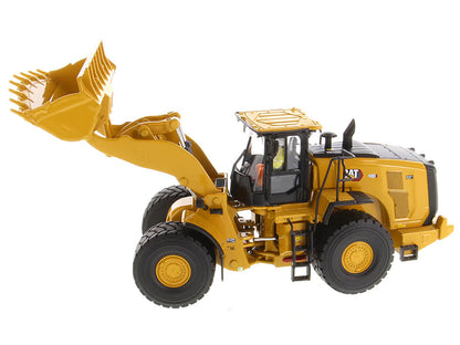 CAT Caterpillar 980 Wheel Loader Yellow with Operator "High Line Series" 1/50 Diecast Model