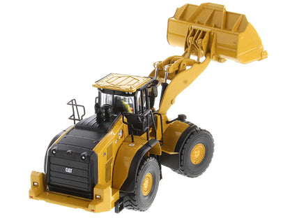 CAT Caterpillar 982 XE Wheel Loader Yellow with Operator "High Line Series" 1/50 Diecast Model
