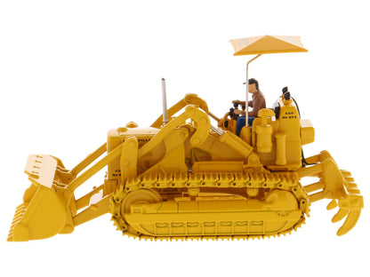 CAT Caterpillar 977D Traxcavator Yellow with Operator "Vintage Series" 1/50 Diecast Model