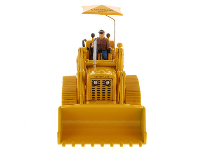 CAT Caterpillar 977D Traxcavator Yellow with Operator "Vintage Series" 1/50 Diecast Model