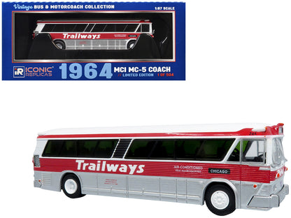 1964 MCI MC-5A Coach Bus "Trailways Chicago" White with Red Stripes "Vintage Bus & Motorcoach Collection" Limited Edition to 504 pieces Worldwide 1/87 (HO) Diecast Model