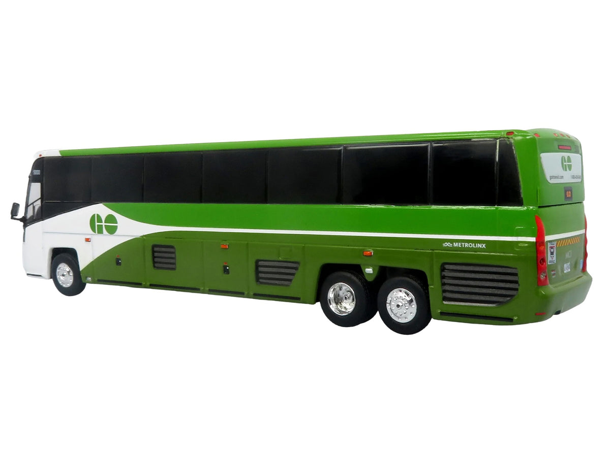MCI D4520 Commuter Coach Bus "GO Transit" Green and White "The Bus & Motorcoach Collection" Limited Edition to 504 pieces Worldwide 1/87 (HO) Scale Diecast Model
